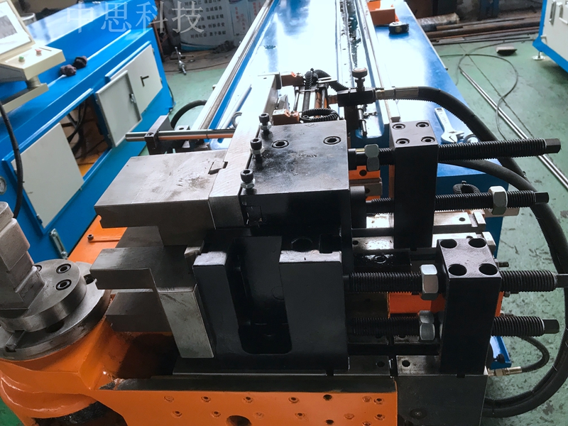 液壓彎管機(jī)用途